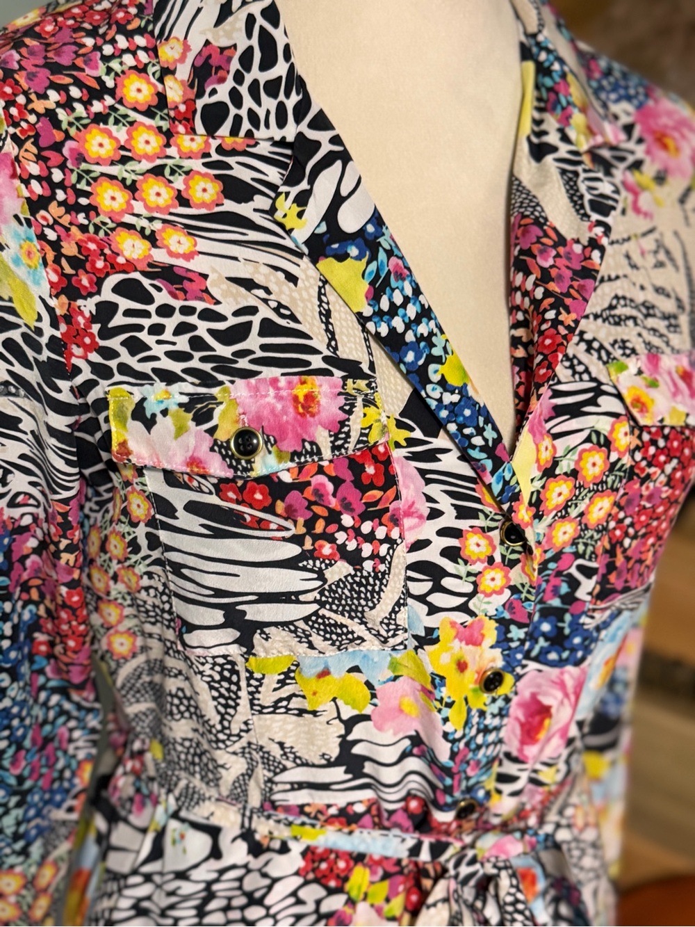 Yumi Kim Floral Multi-Color Long Sleeve Maxi Dress with Self Tie - Picture 4 of 12